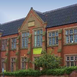 College Street Centre home to an array of activities for children & adults with specialist facilities and studios for theatre, drama & dance & all things arty