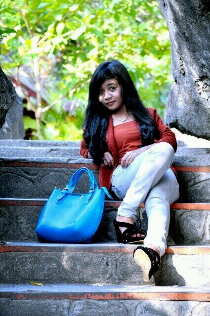 Pake hp orang ga d balikin