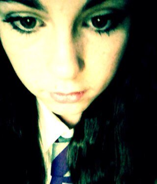 Made a new twitter so follow me coz my old one is gone i forgot the password xx