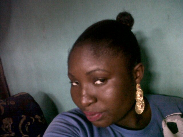 Am tolani ogunwande, luv to meet people, hate lies n fluks. U care to know me feel free to ask!!!!!!!!!!!