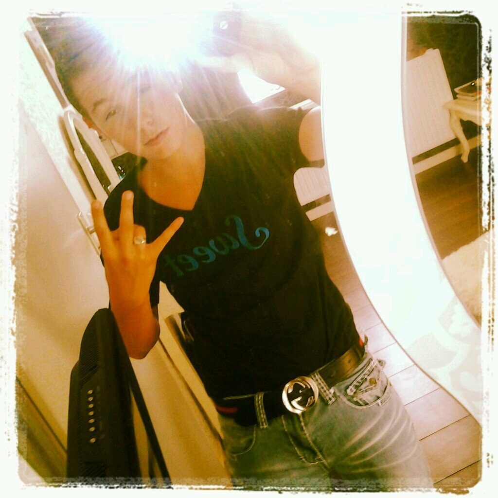 R.I.P me.maatje.donnie http://t.co/7yBUI0MiMw.hartje3 app 0636116978 xo   /kickboksen3 x insta iimQuinty_x