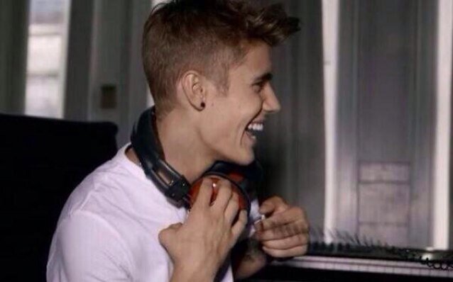So much love of everyting about @justinbieber. Ilove the #MusicMondays ♡