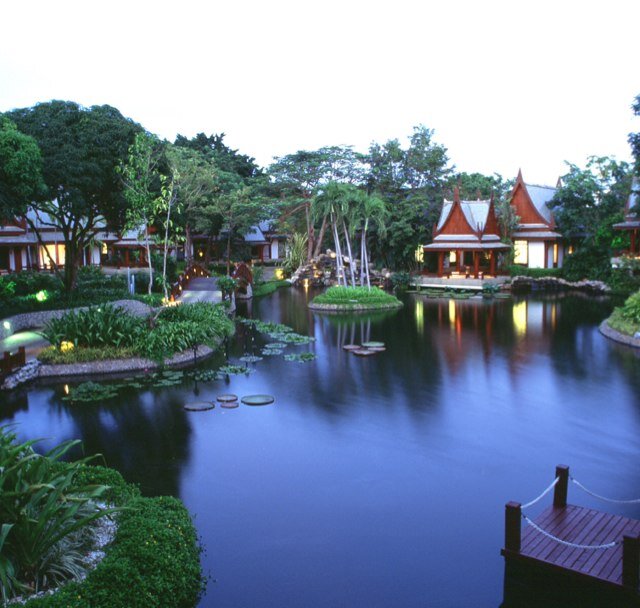 A relaxing place away from paparazzi. At least that's what you think.