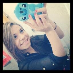 Sou como você me vê. Posso ser leve como uma brisa ou forte como uma ventania,Depende de quando e como você me vê passar ( Clarice Lispector )