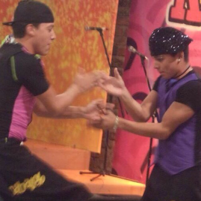 Somos MezaGirls & Snuppytas. Amamos el Broppy. Han cometido errores por eso tienen el exito que tienen. @brandon_meza @_Snuppy08