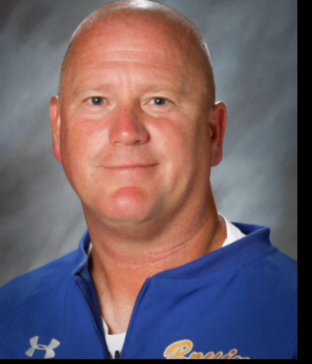 Head HS coach for 28 years. Currently OL & advanced tackling coach @ Barlow High School. USAFB Master Trainer. Been coaching HS FB for 35 years.