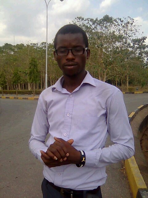 Am ajibola I love making friends