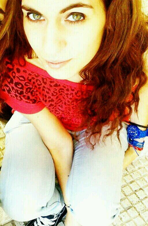 Since 93.Adicta al olor de la gasolina y amante de la velocidad.Soy de las que quieren a muerte. ;) Te Quiero.