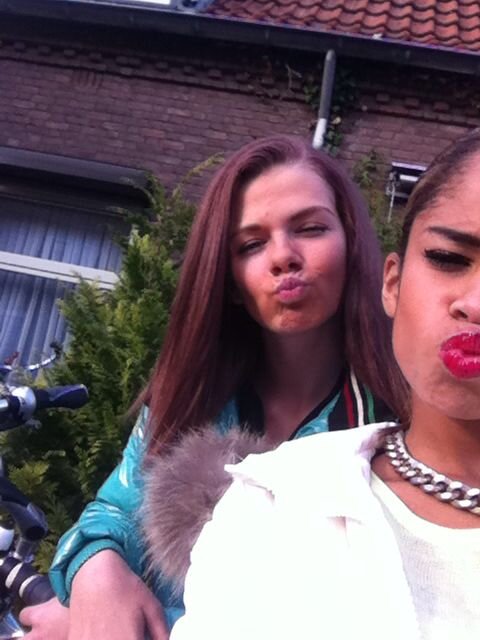 Nieuwe twitter ! @_KUSJECHANEL