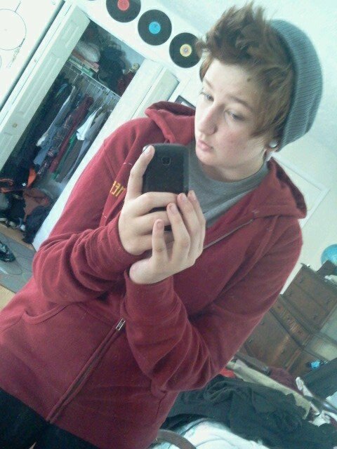 Skylar. 16. Tegan & Sara. Coffee. Stretched ears. Flannel shirts. Tumblr. Acoustic tunes. Guitarist. Lover. Wanderer.