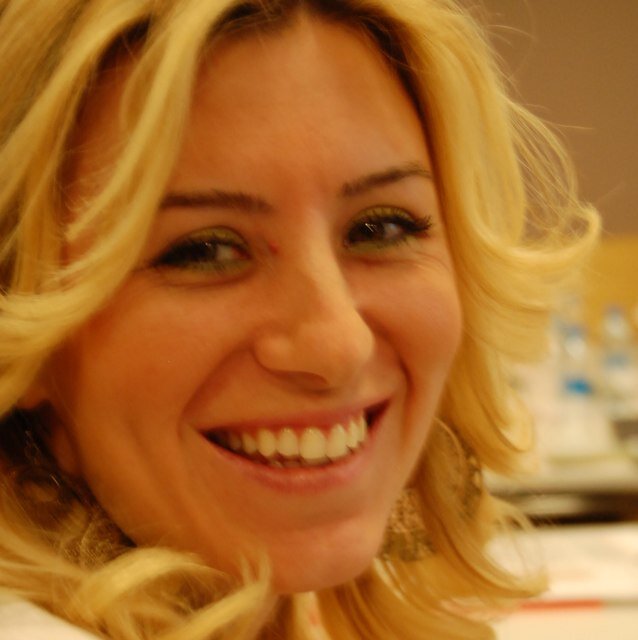 ozgeglcn's profile picture. 