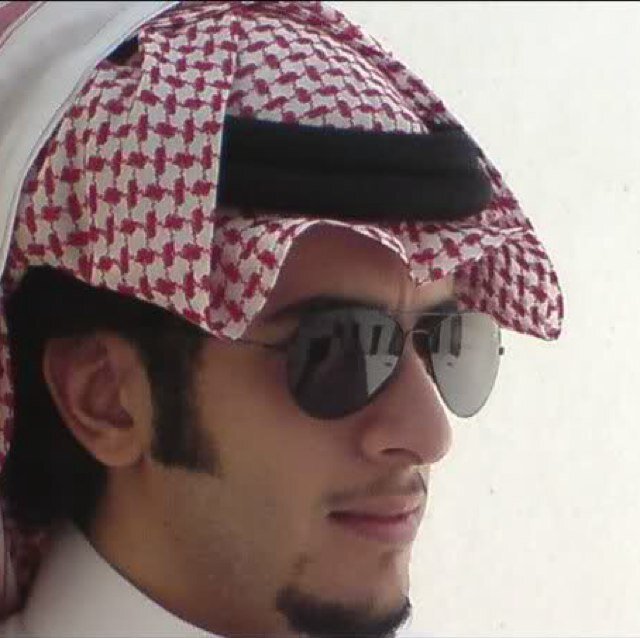 خريج هندسه صناعيه .. حالياً في شركة ارامكو _رابغ ... من جده مواليد ١٩٨٩