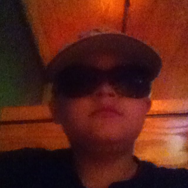 frankjkelly07's profile picture. Some peopel need a life