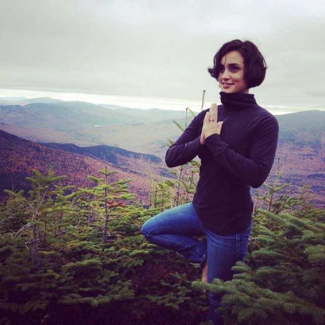 30-something-year-old NYer living in ME writing, editing, cooking, yoga-ing, photographing, laughing, & loving her way through life. 140 characters at a time.