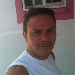 Amante de la buena comida , la musica, viajar y conocer gente
La sencillez  y humildad son mi bandera, ser feliz es mi color de identidad
