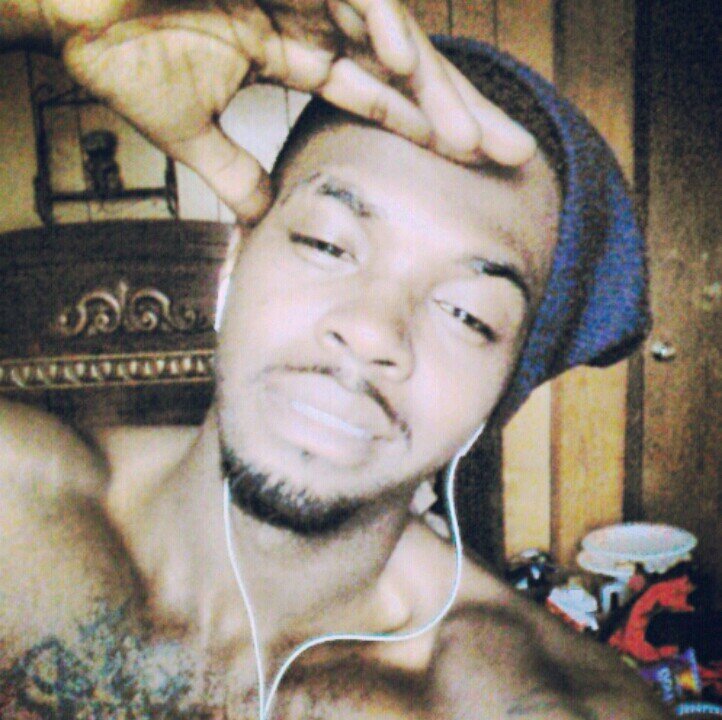 I don't follow people that's too stuck up to ask for follow backs, I'm stuck up like that.. #makemetwitterfamousbitch #SpaceMonkeyMafia IG: Stoopid_insta