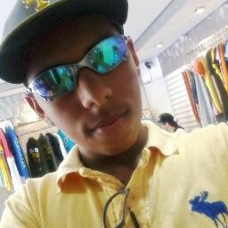 Prazer Rafael Henrique, Tenho 15 anos ,Solteiro é  Quer saber mais segue ae*--* adc https://t.co/WSN9BMXirl