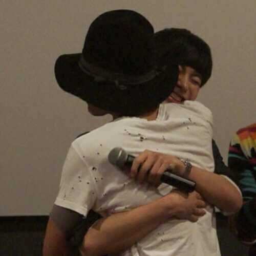 I'm Hong Bin! member of VIXX °Please support VIXX° #93Line  `Real :: @Redbeans93` (Open Account 18/10/13)