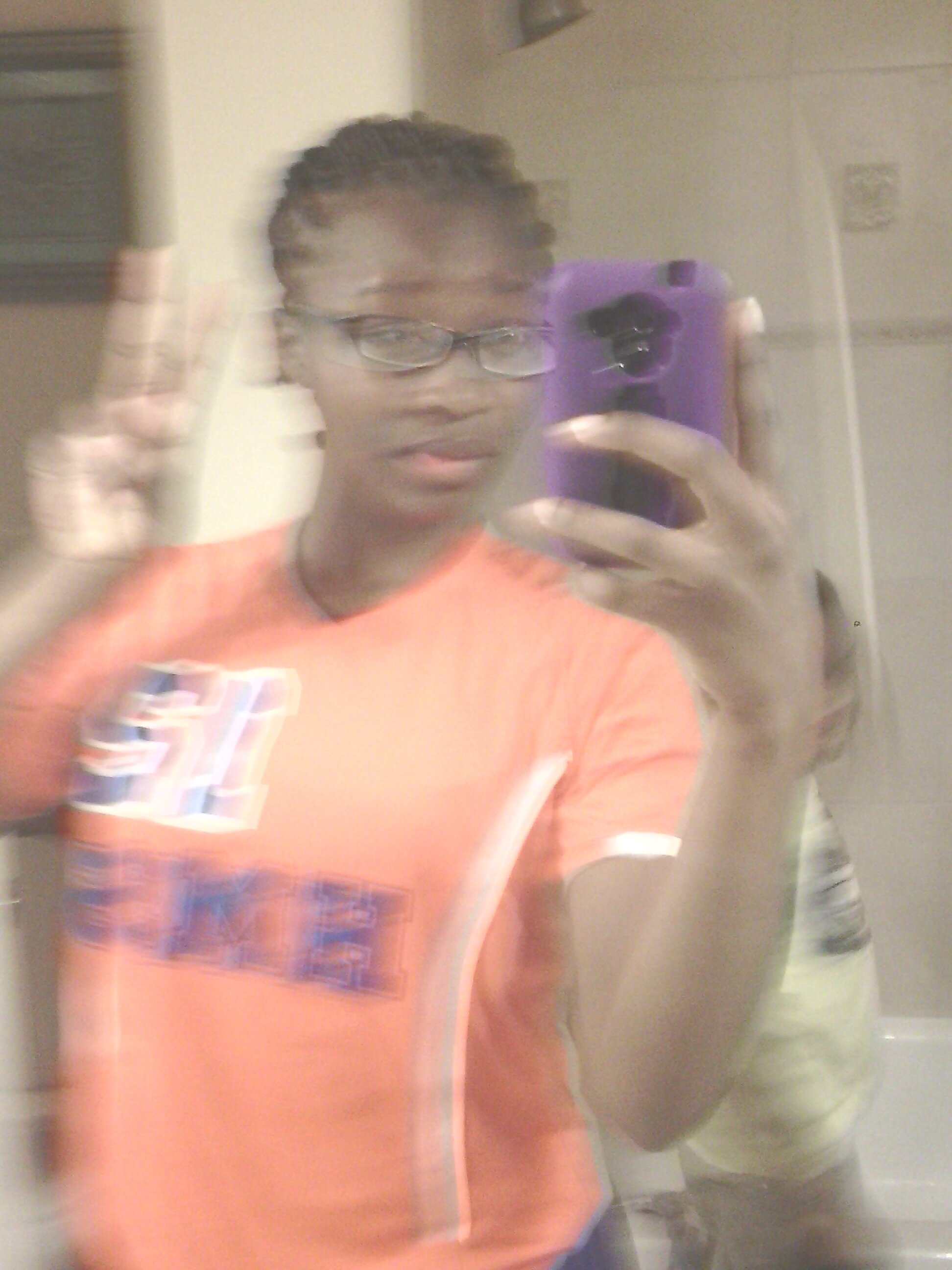 CoOliN It WiT No IcE...... Got a problem cum see me :))))) i be tht cute girl.!