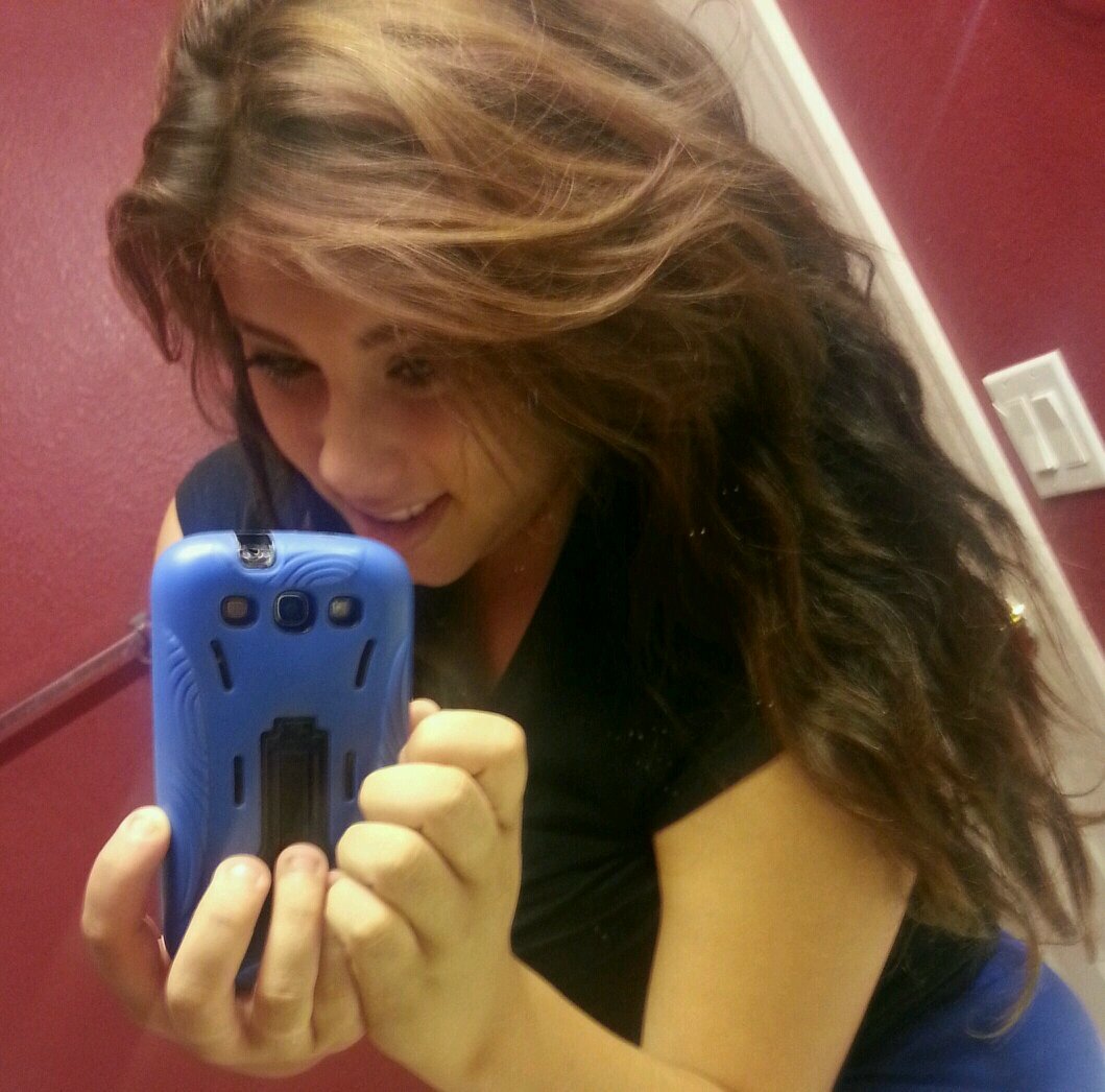Some Of Us Think Holding On Makes Us Strong , But SomeTimes Its Letting Go .