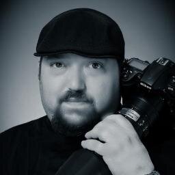 PhotographicUto's profile picture. Professional Photographer