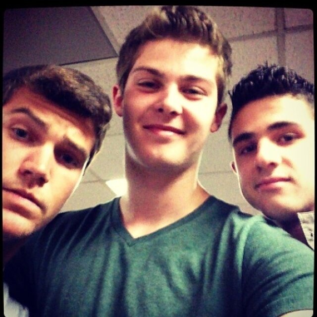 Fan of @RestlessRdMusic also known as the country man band.
Instagram: @_RestlessRdFans