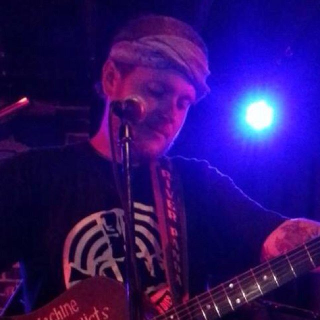 Singer/songwriter. I'm a big fan of adventures, music, fishing, food, beer, and myself.