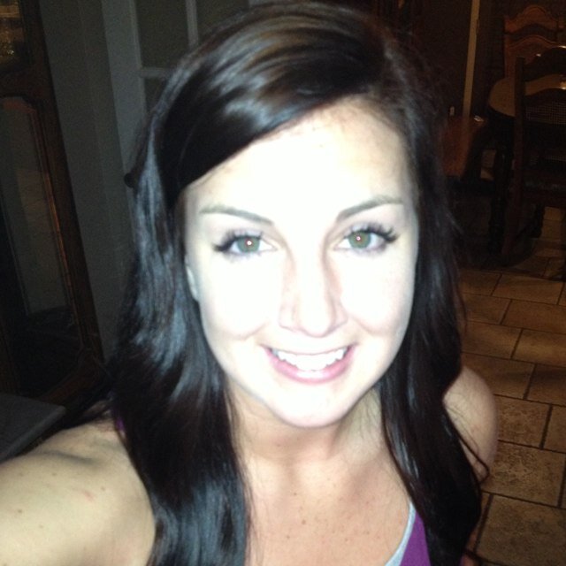 smalltown_grl24's profile picture. 