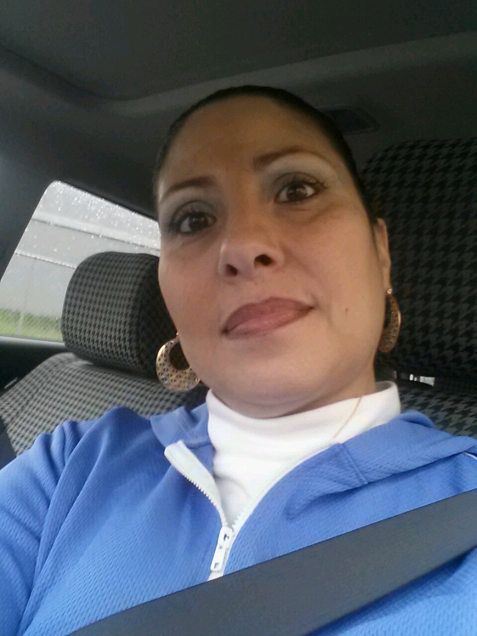 living1223's profile picture. 