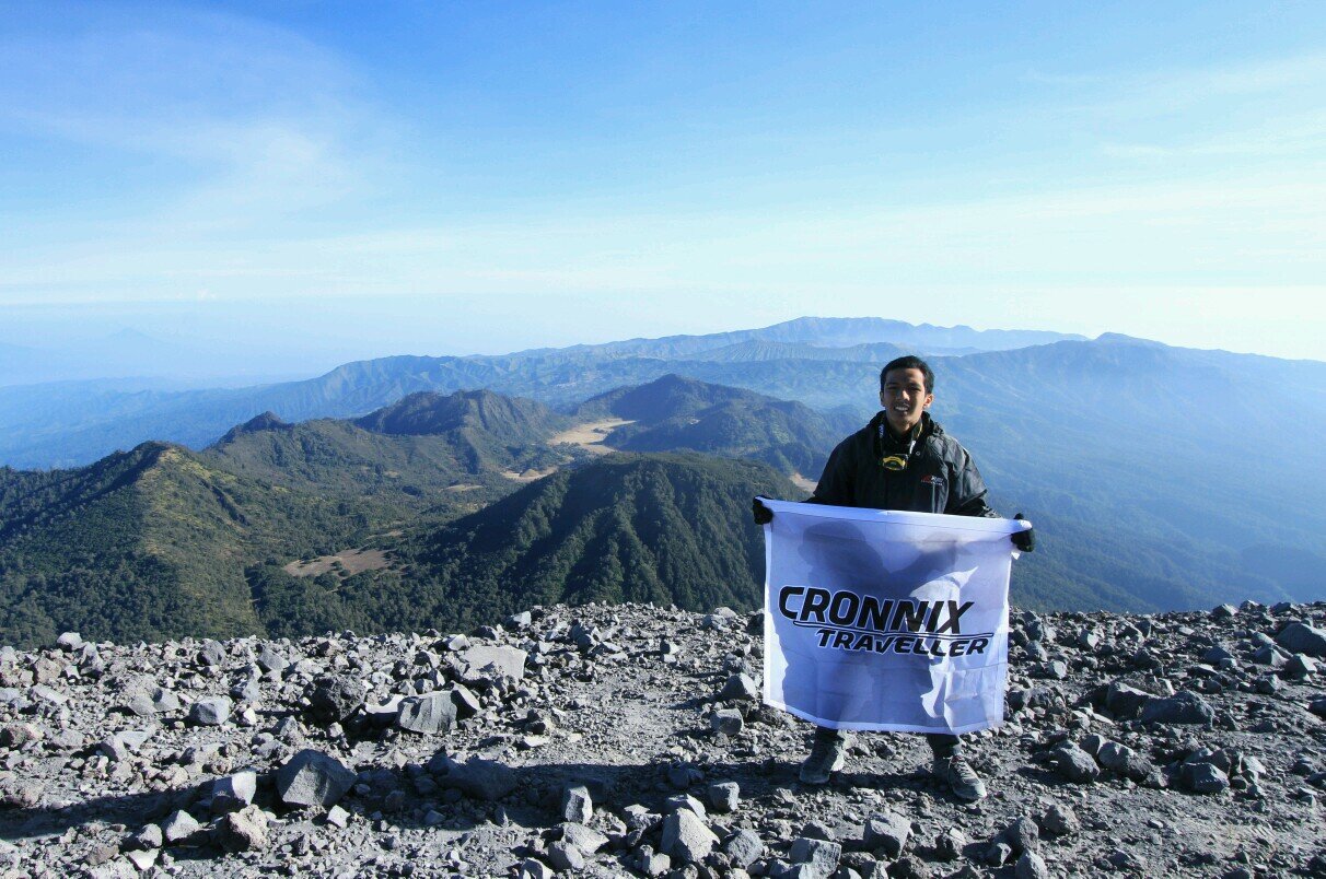 RifandiWidjaya's profile picture. tweet yang ada bukan berarti untuk saya, anda, mereka. Tapi tercipta karena pemikiran yang datang secara tiba-tiba. Let's rock!! @ARUtami