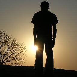 I am a ISC student and a die hard SRK FAN i believe in har paal yahan ji bhar jiyo coz KAL HO NA HO .
