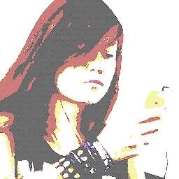 Music loving, food enthousiast girl who went insane before she was born. Yay!!