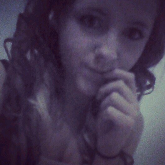 xoellemorrisxo's profile picture. follow me, i follow back:)))