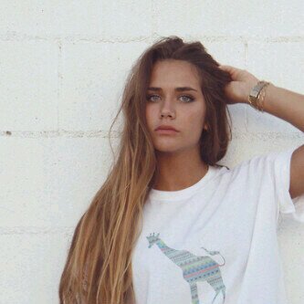 sh_422's profile picture. الله كريم .