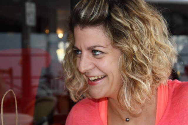 EmmarArt's profile picture. 