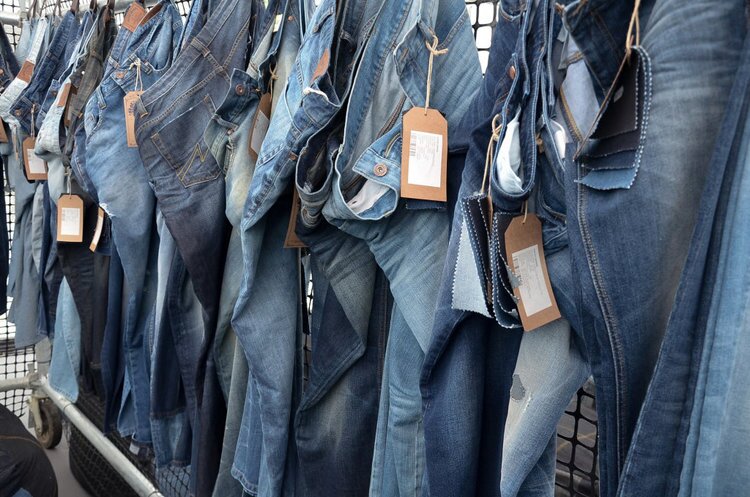 Periodista especializado en moda, textil y negocios
