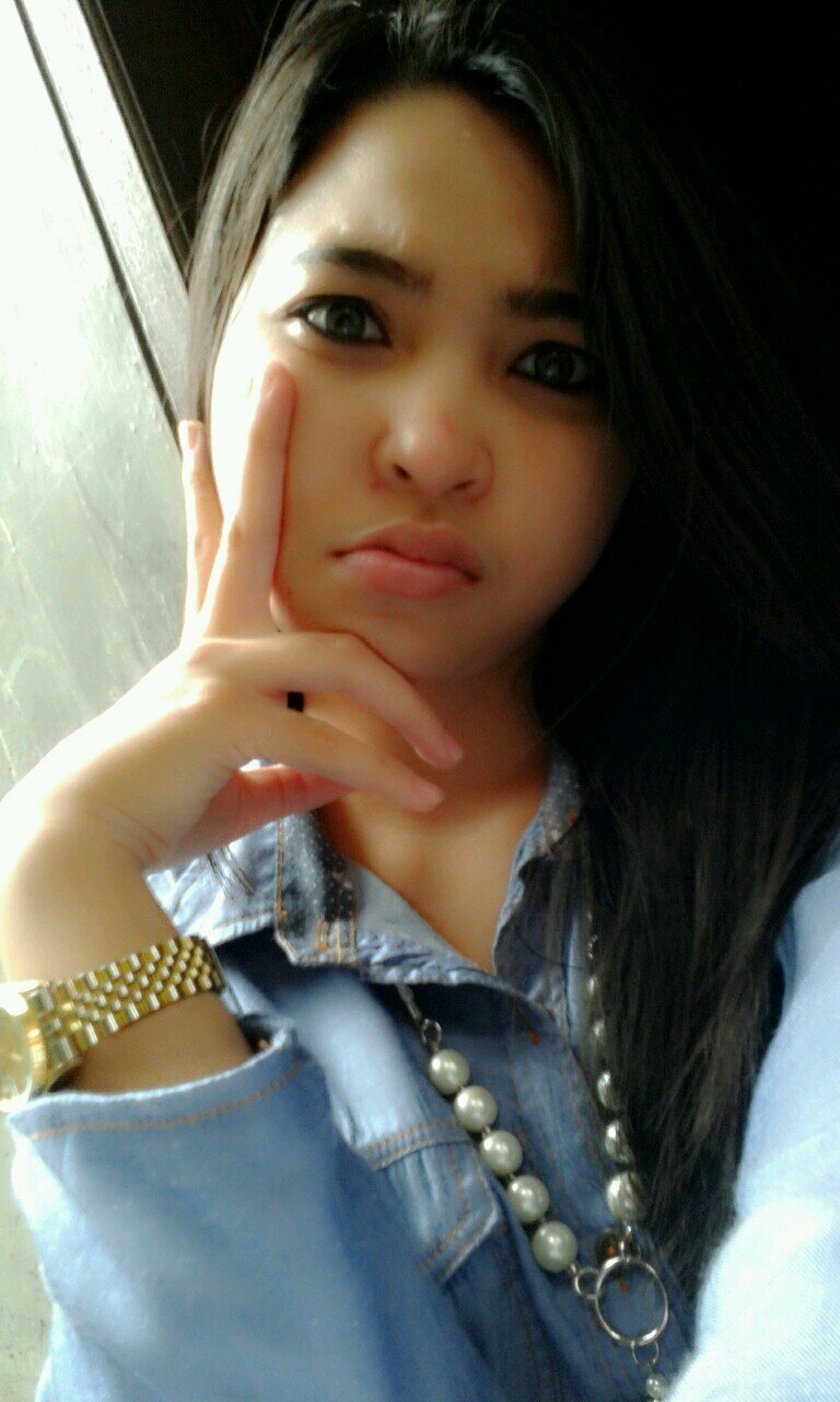 Business administration - State Polytechnic of Jakarta
Instagram: tiasintiani