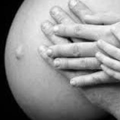 supporting local bumps and babies, offering choice and information to parents. Two websites and workshops!