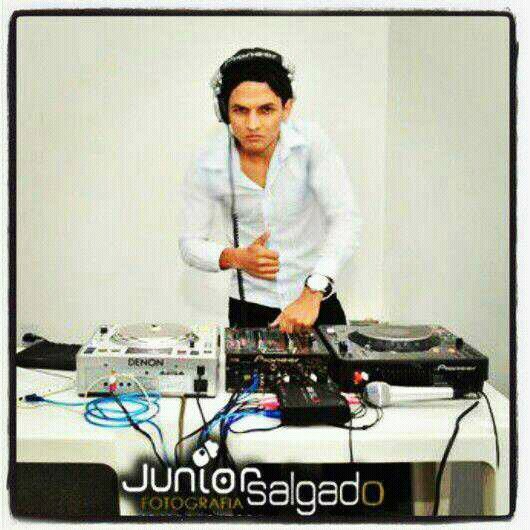 Twitter : @DJ_SNAIDER , Facebook : SNAIDERDJ 
 Consultor de vendas da Volksavgen . 
 contatos : 8135 4334 / 9106 8644