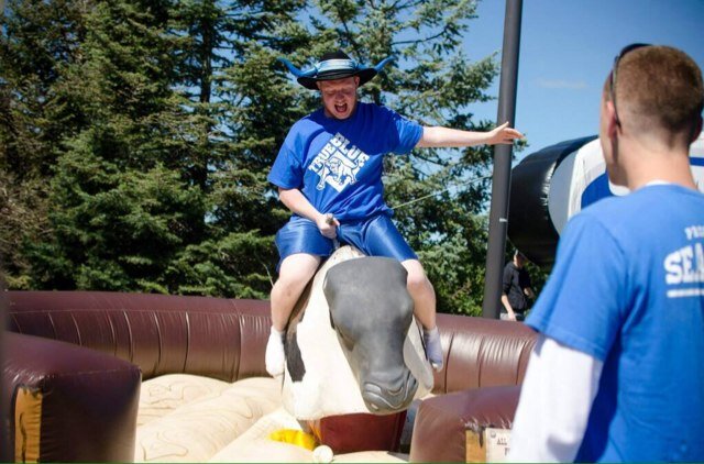 engineering and tech recruiter, UB alumni.Toy collector, interested in all things outdoors and travel related.