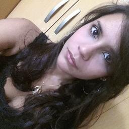 Bióloga,taurina,uma menina-mulher em busca de suas metas.