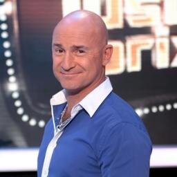 Je m'appelle Dumay Dylan j'ai 15 ans j'habite a Déols je fait 1m85 j'ai 3 grandes sœurs elles sont tous les trois très âgées et je suis fan de quelques acteurs.