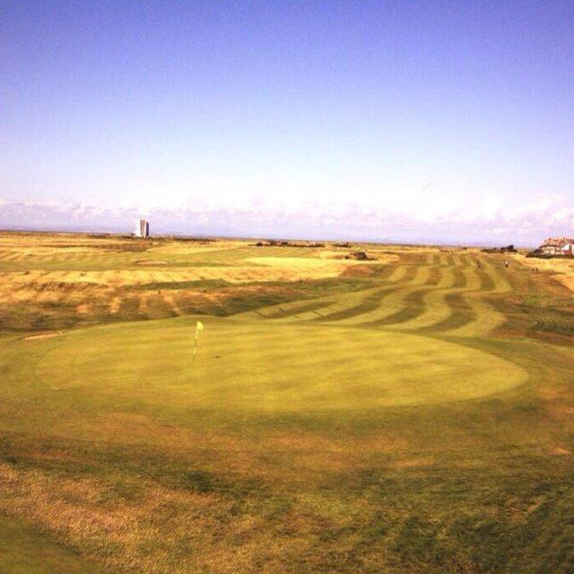 The home of #linksgolf on the Fylde Coast, Fleetwood, Lancashire since 1861. ⛳️

Course updates automatic, DMs not monitored. 📞 Contact us via website or phone.