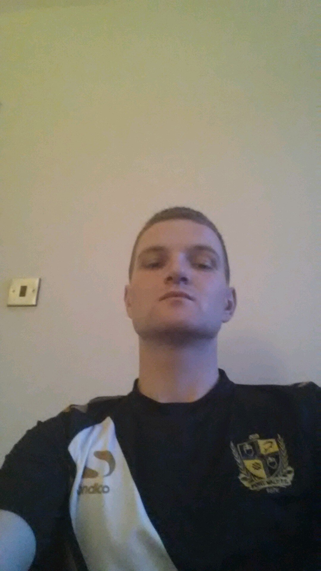 port vale fc fan watch wwe n tna enjoy a social drink :)