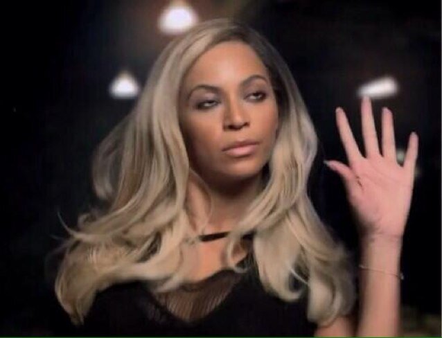 HiIAmAwkward1's profile picture. I dont even know.