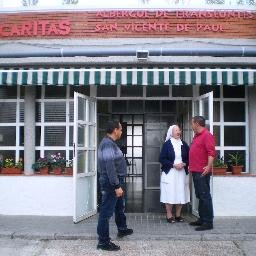 Centro de Acogida e Inserción Albergue San Vicente de Paúl, dirigido y gestionado por Cáritas y la Comunidad Religiosa de las Hnas. Mercedarias de la Caridad