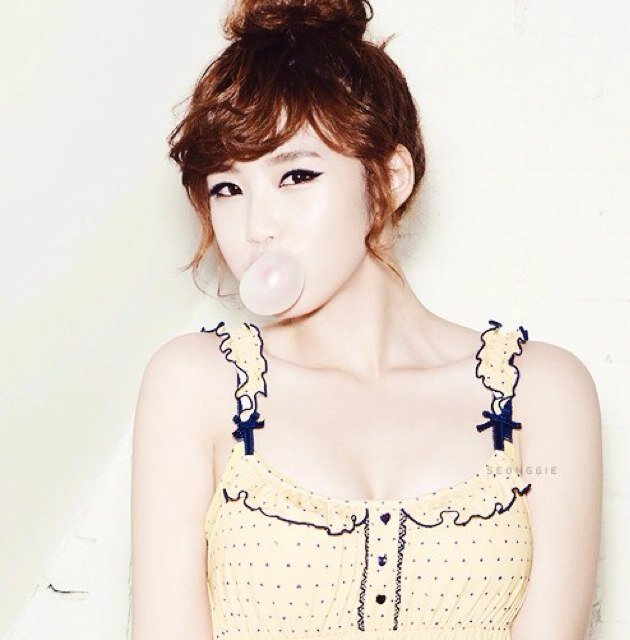 สวยเซ็กซี่ จอน ฮโยซอง มาคุยกันเถอะนะคะ ฮโยรออยู่ .นั่งรอ [30.12.12] #89line #SHfam