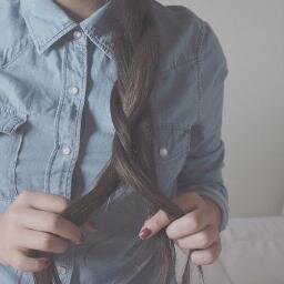 I want to help people persue their dreams:) 卌