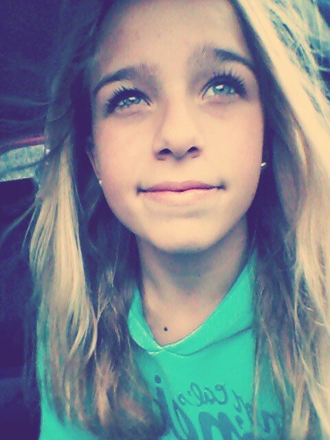 vv de fendert⚽ •1k beste klas• insta: ffrederiquex• snap: frederiquexlove• Loveyou babe xbri