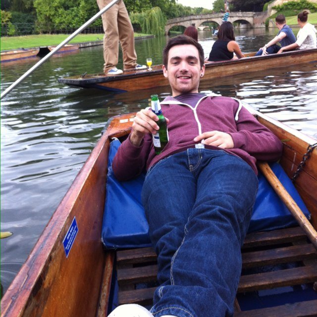 Rinseouuut's profile picture. Just your average 20 something year old guy. Enjoys company with friends and anything with a good beat.